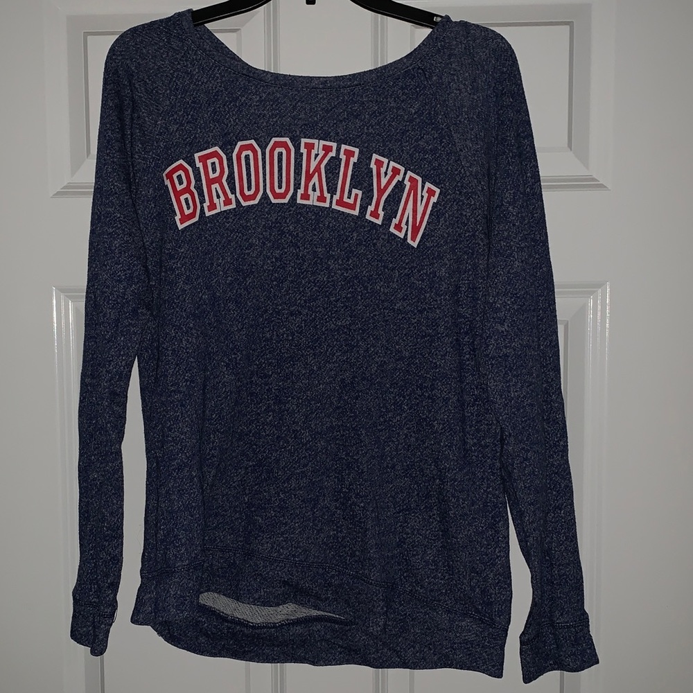 Scoop neck sweater
